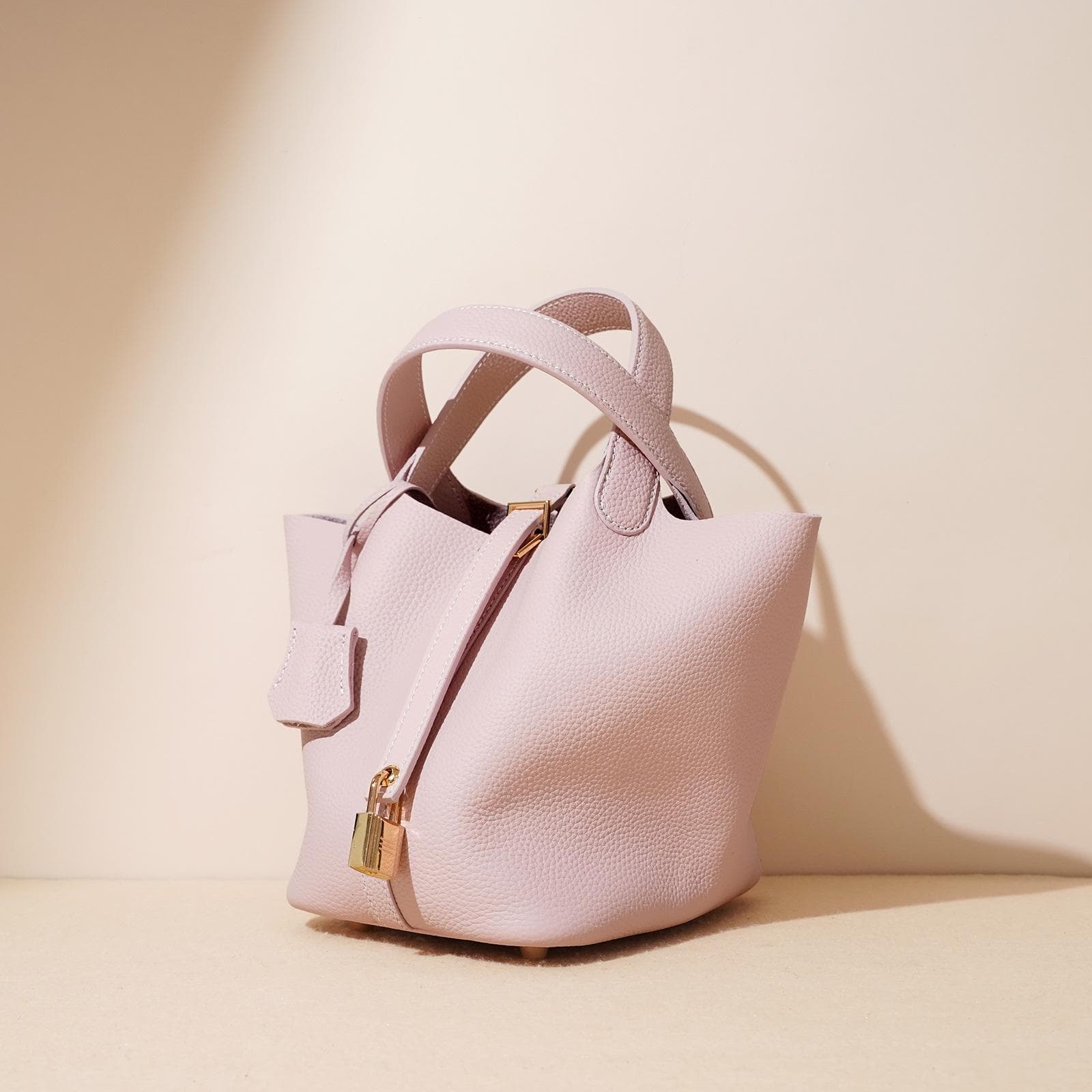 Top-layer Leather Basket Leather Bag Women's Niche Design High-quality Texture Large Capacity Handbag Bucket Bag