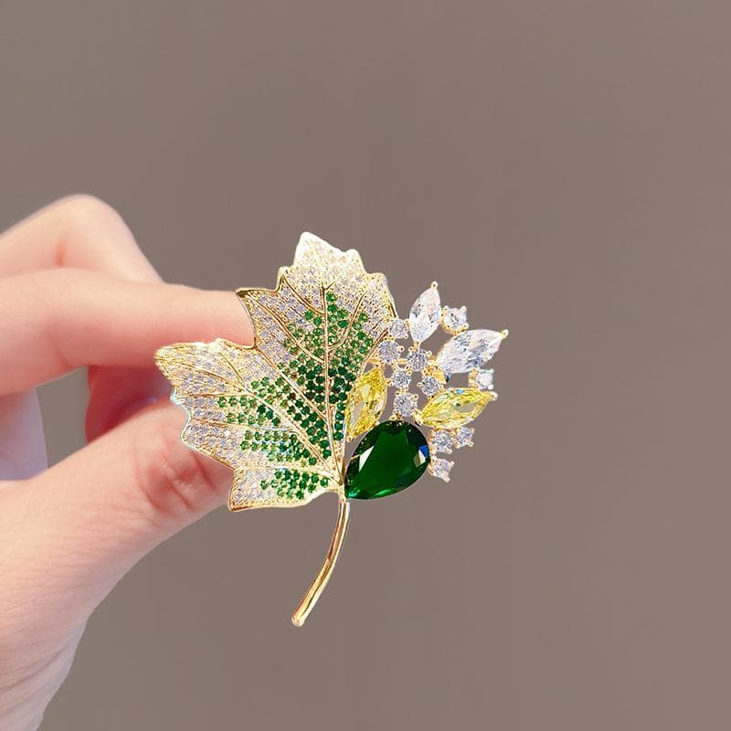 High-end Luxury Crystal Leaf Brooch For Women Elegant Exquisite Rhinestone Flower Brooch Pin Banquet Wedding Jewelry green
