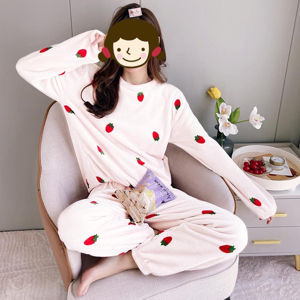 2-Pcs Strawberry Flannel Pajamas for Women Warm Sleepwear Suit Coral Household Clothes Autumn Winter Velvet Thickened Kawaii One size white